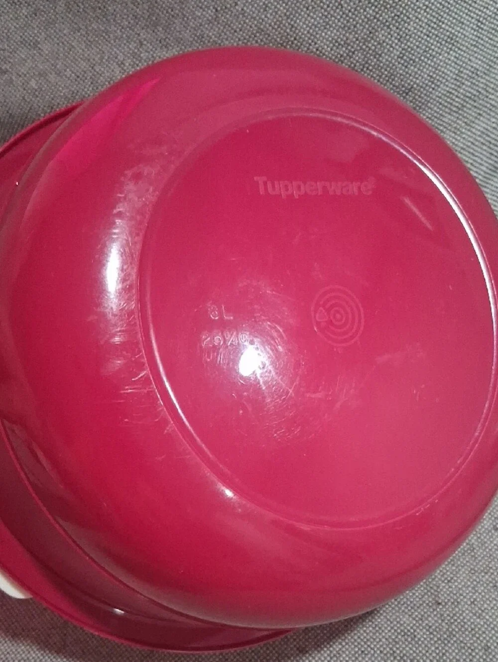Plastic Storage Bowl with Lid - Pink Tupperware 3 Liters